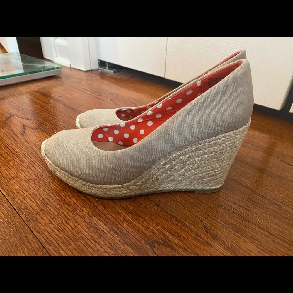 Cloud 9 Wedges - image 4